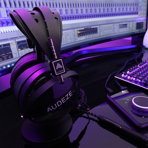 Audeze LCD-2 Closed Back Head-fi headset