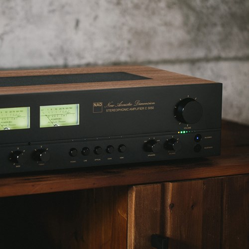 NAD C 3050 Geïntegreerde versterker