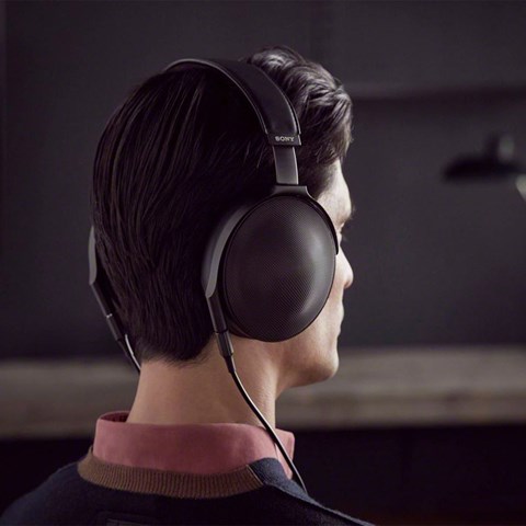Sony MDR-Z1R Head-fi headset