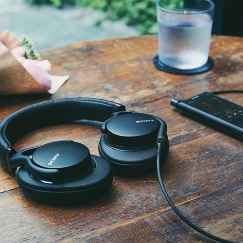 Sony MDR-1AM2 Head-fi høretelefoner