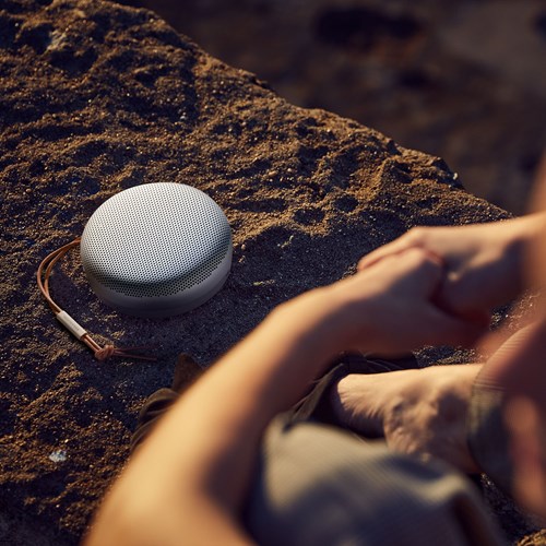 Bang & Olufsen Beosound A1 2nd Gen Trådlös högtalare med batteri