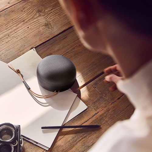 Bang & Olufsen Beosound A1 2nd Gen Draadloze luidspreker met accu