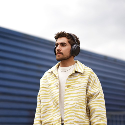 Sennheiser MOMENTUM 4 Wireless Trådløs hodetelefon