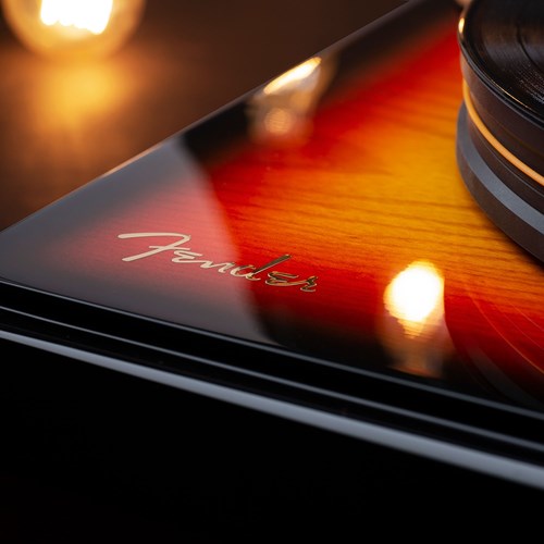 MoFi Electronics Fender x MoFi PrecisionDeck Skivspelare